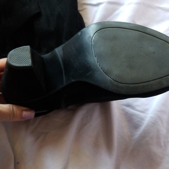 Boots - Picture 2 of 3